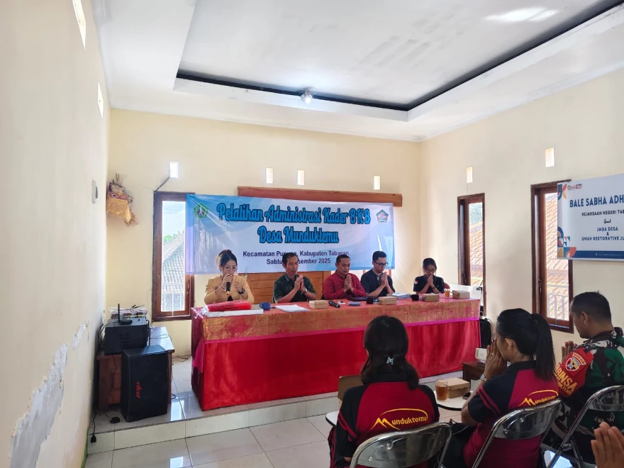 PELATIHAN ADMINISTRASI KADER BKB DESA MUNDUKTEMU